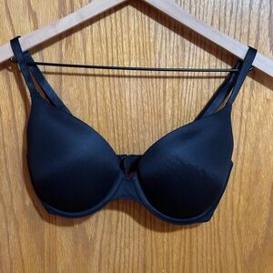 PINK Victoria's Secret Sleek Black Bra everywhere push up sz 32DD